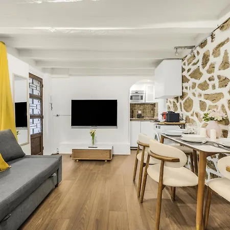 Prime Latin Quarter 1br - Cozy Netflix